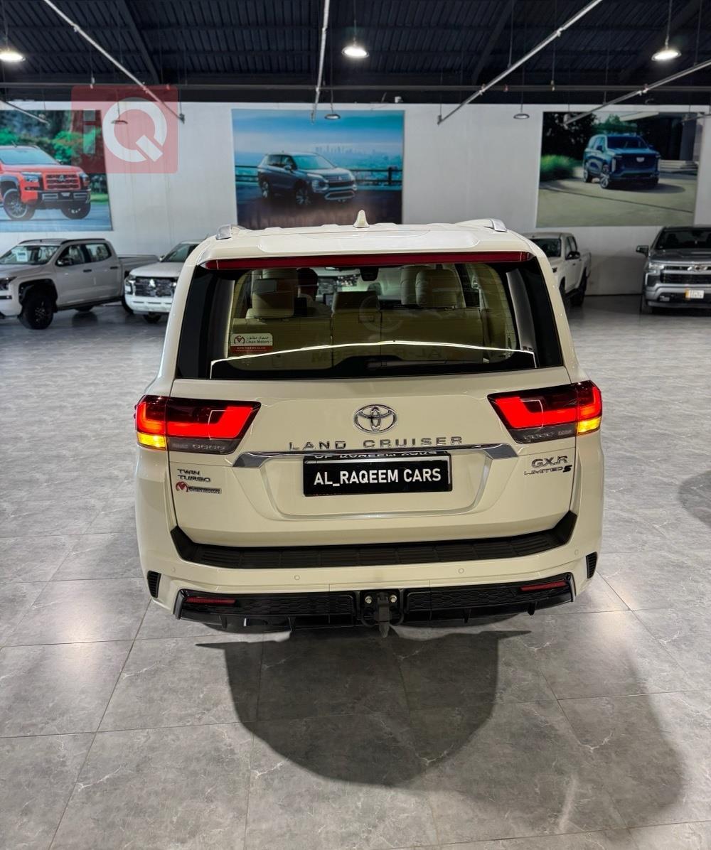 تويوتا لاندكروزر